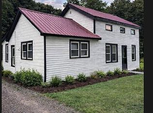 56 Sullivan St, Hoosick, NY 12089