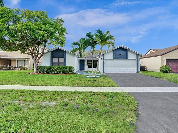 3rd image of 10240 NW 31st Ct