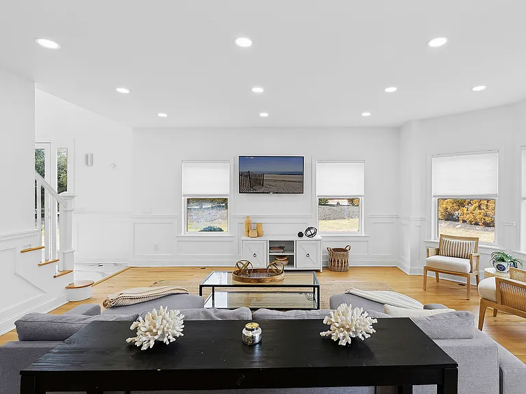 52 Sandy Hollow Rd — Photo 8