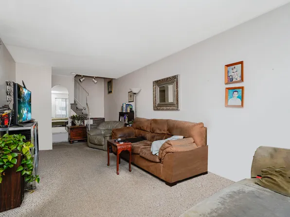544 Lisk Avenue A image 2 of 9