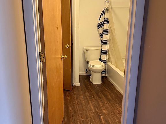 2nd image of 37 Kenbrook Dr