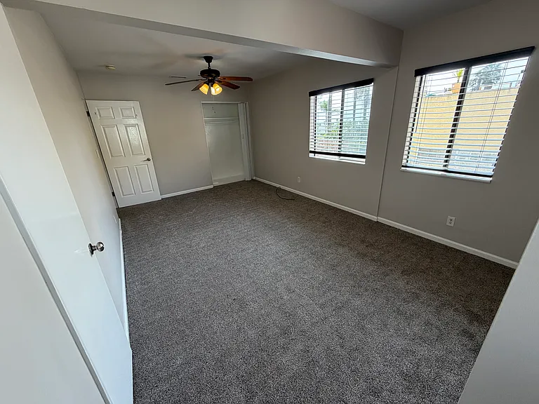 4612 Bermuda Ave — Photo 7