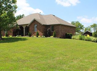 121 Willoughby Rd, Clever, MO 65631