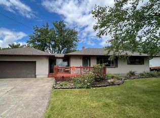 3163 Laurel Rd, Brunswick, OH 44212