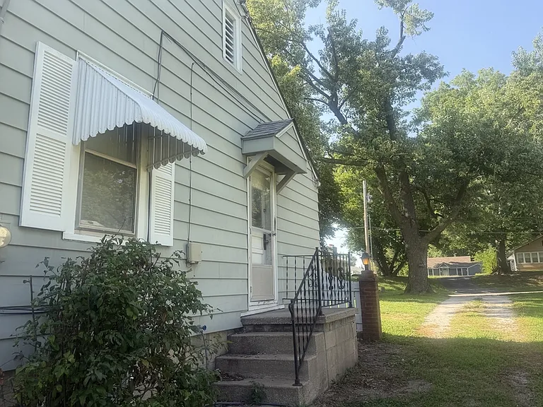 515 W Southside Blvd — Photo 31