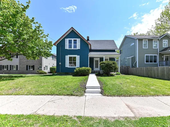 3270 S 92nd STREET, Milwaukee, WI 53227