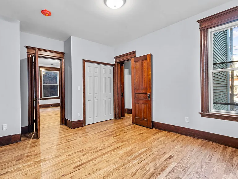 548 Ferry St #1 — Photo 16