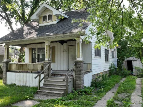 1007 N Oakley St, Saginaw, MI 48602