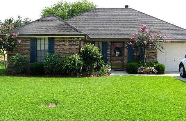 1st image of 214 Angelle Dr