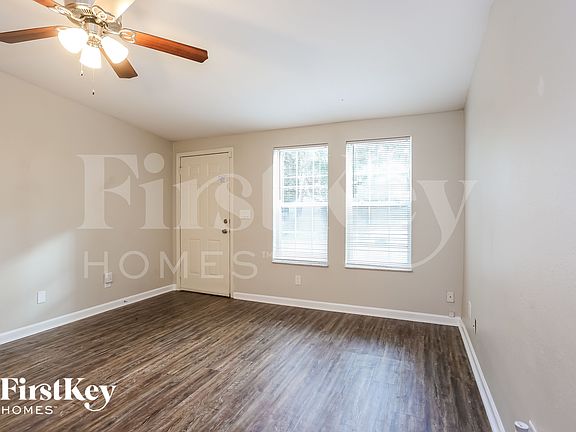 3rd image of 805 35th Ave S