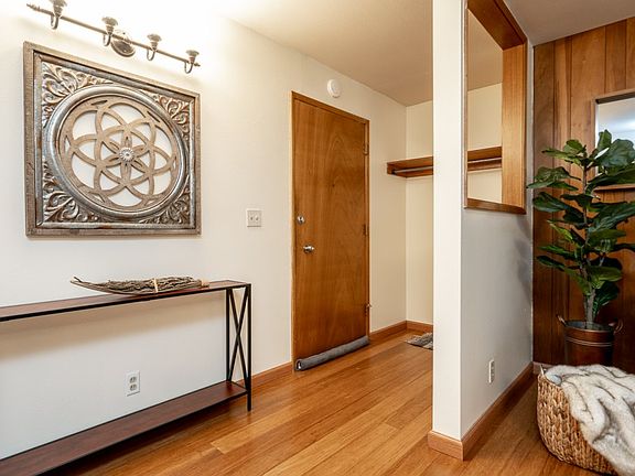 3rd image of 1311 Goethals Dr APT H