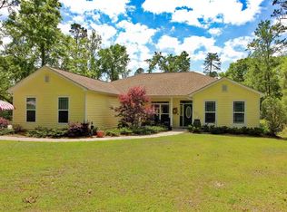 98 Lumberjack Trl, Crawfordville, FL 32327