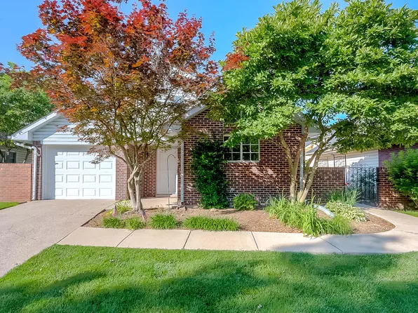 318 Retrac Rd, Lexington, KY 40503