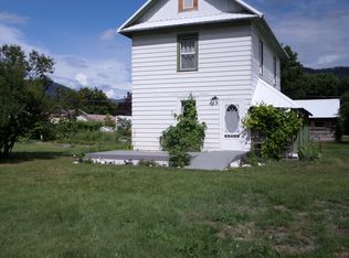 307 S Center St, Chewelah, WA 99109