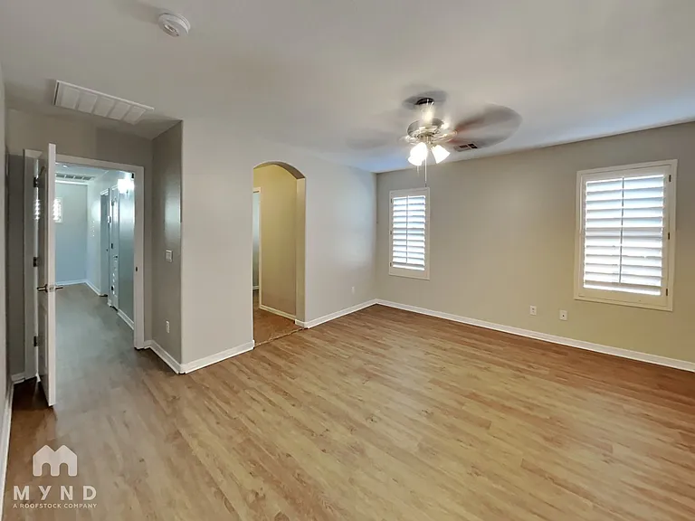 17524 W Mandalay Ln — Photo 15