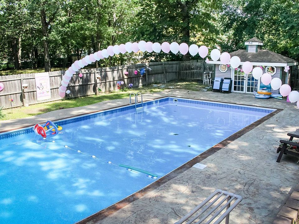 11 Nassau Rd, Poughkeepsie, NY 12601 Zillow