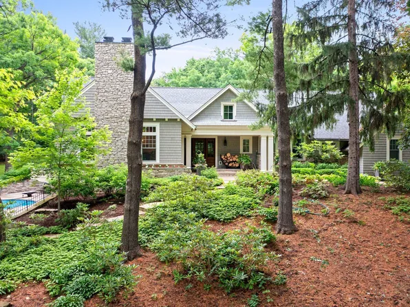 6601 Blackfoot Pass, Edina, MN 55439