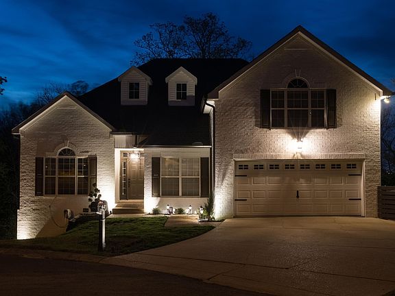 2nd image of 1437 Cedarway Ln