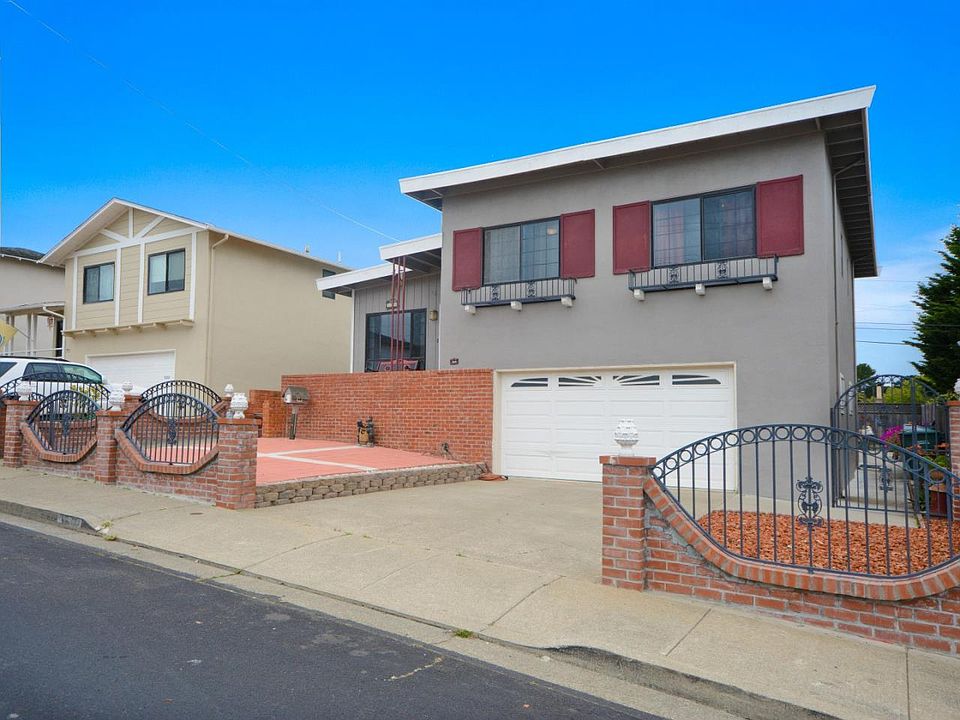 1st image of 364 King Dr