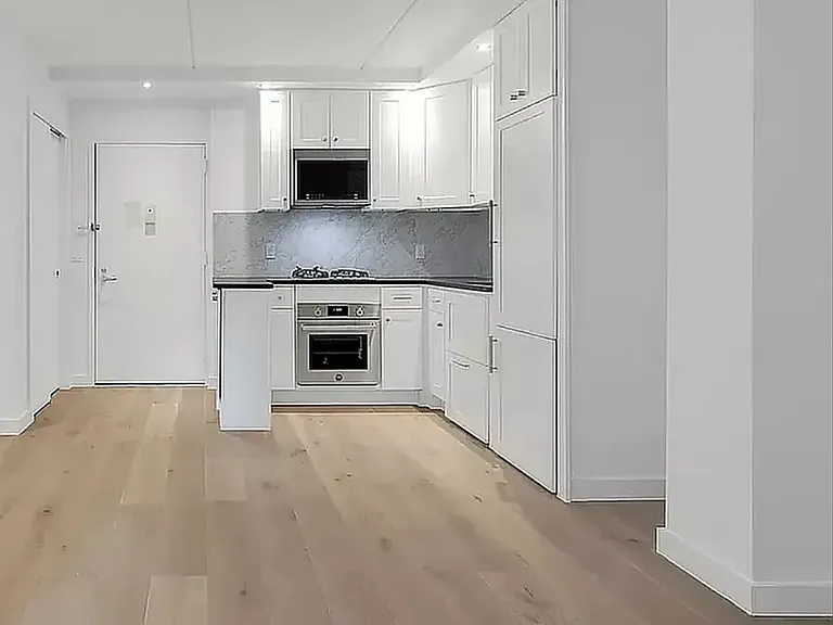 10 Rutgers St #3A — Photo 4