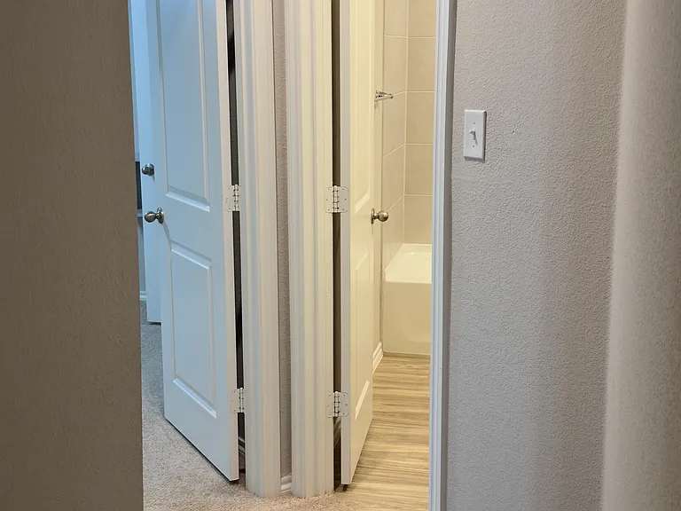 Passage way to bedrooms 2 and 3