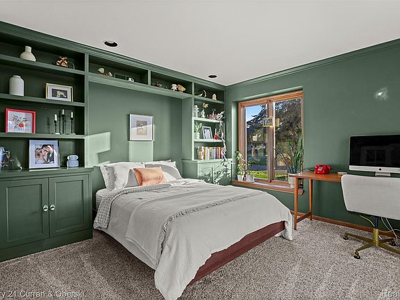 5th image of 9279 Azalea Ct