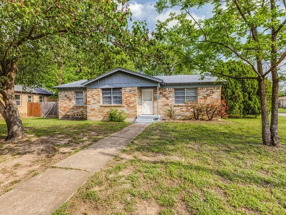 10125 Muskogee Dr
