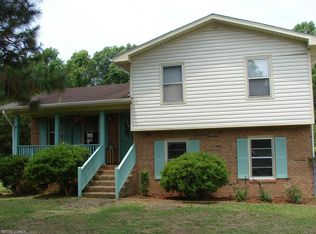 249 Leonda Dr, Beaufort, NC 28516