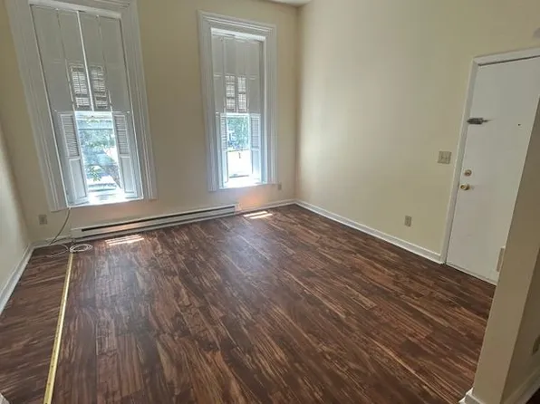 469 Clinton Ave, Albany, NY 12206