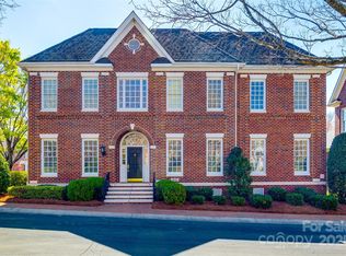 2622 Sheffield Crescent Ct, Charlotte, NC 28226