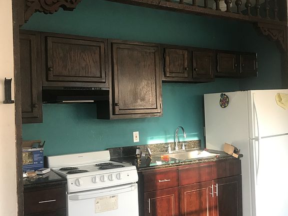 5th image of 2631 Carondelet St Unit B