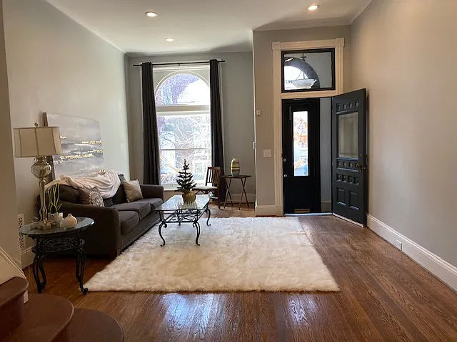 4 bed, 2.5 bath, 2500 sqft, $3,300 — Photo 1