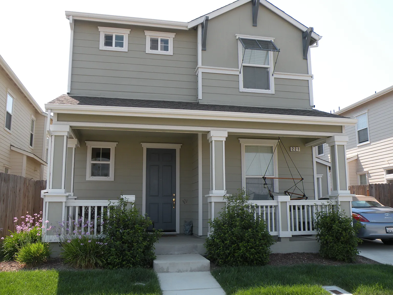 221 Victory Way photo 1