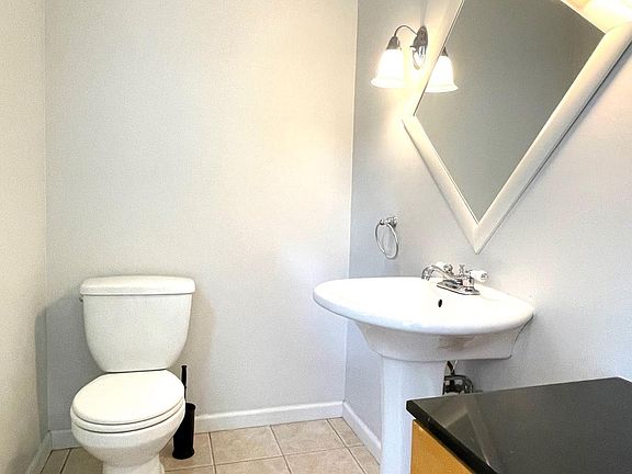 4th image of 400 Alemany Blvd APT 7