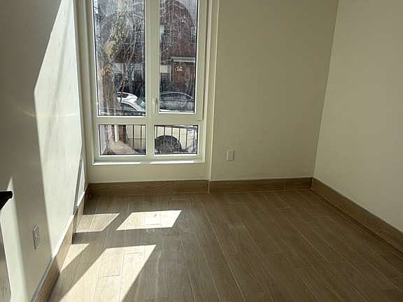 5th image of 1693 Monroe Ave Floor 2