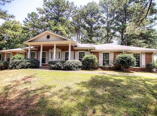 895 Hunterhill Dr, Roswell, GA 30075