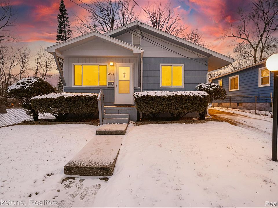 1st image of 1034 E Alma Ave