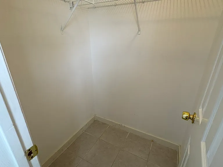 1112 W Willow Pine Ct — Photo 9
