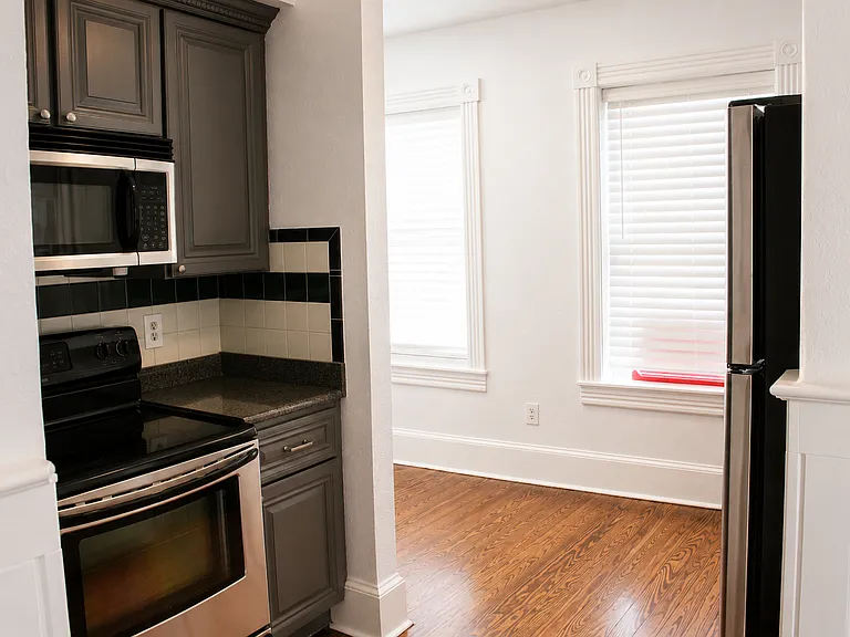 616 E Gwinnett St — Photo 20