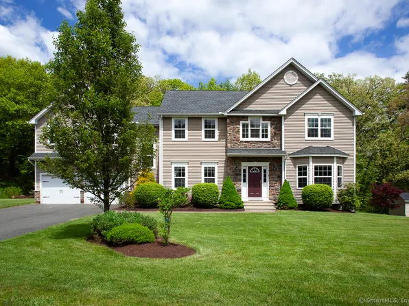 4 Croft Lane, Simsbury, CT 06089