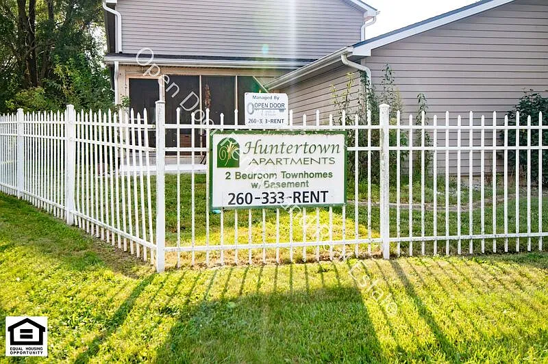 2 bed, 1.5 bath, 1500 sqft, $1,375 — Photo 2