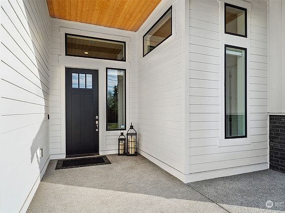 3rd image of 20341 146th Street E