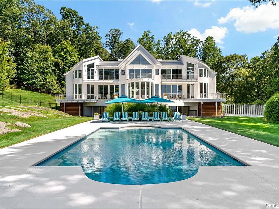 1st image of 18 Bramblebush Road