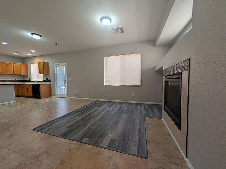 9332 Daffodil Sun Ave — Photo 3