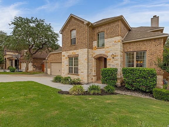 2nd image of 11918 LAMPASAS TRL