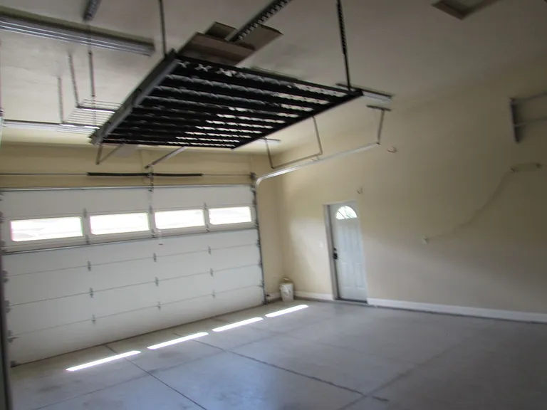 2096 Two Wood Dr — Photo 24