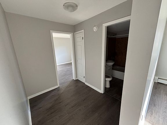 4th image of 44 River Rd #3