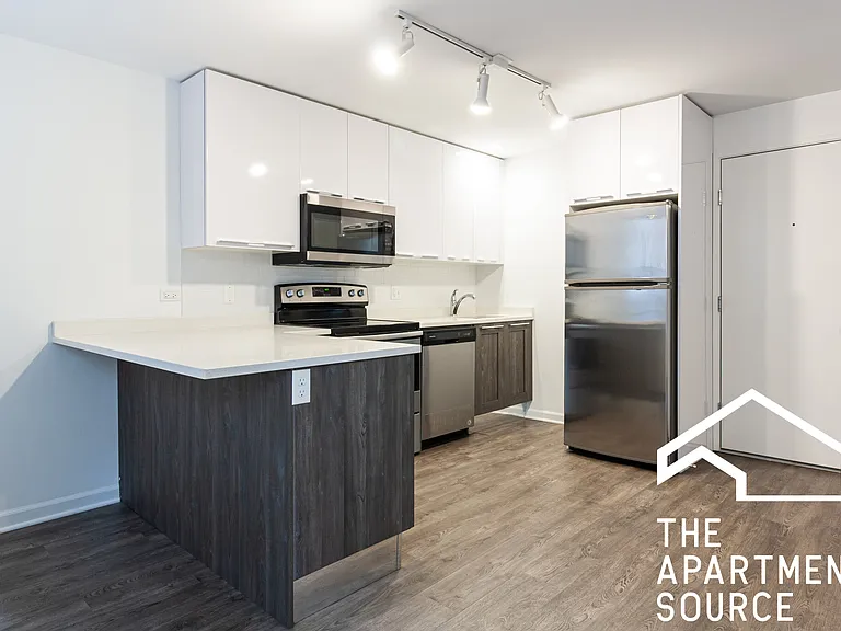 940 W Carmen Ave #411 — Photo 1