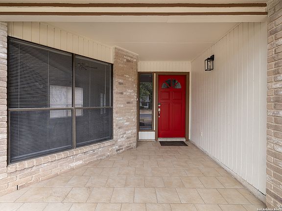 3rd image of 5927 WOODRIDGE ROCK
