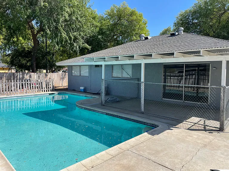 4901 Gardena Dr #HOUSE — Photo 10